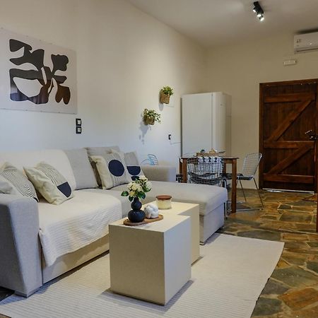 Almond Home Livadia  외부 사진